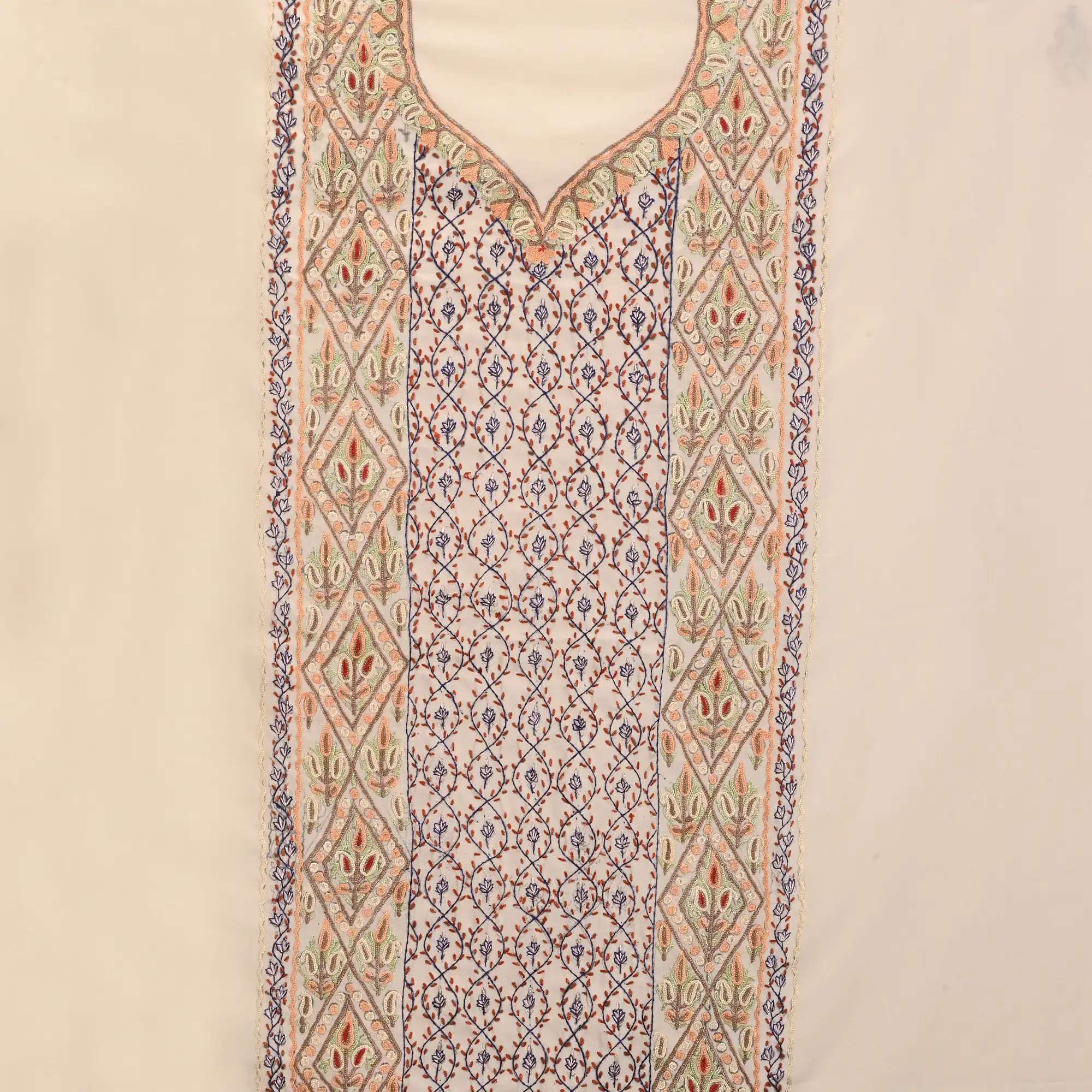 Noor-e-Sozni Kashmiri Embroidered Suit
